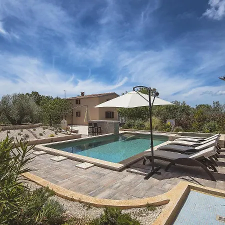 Modern In With Pool Holiday home