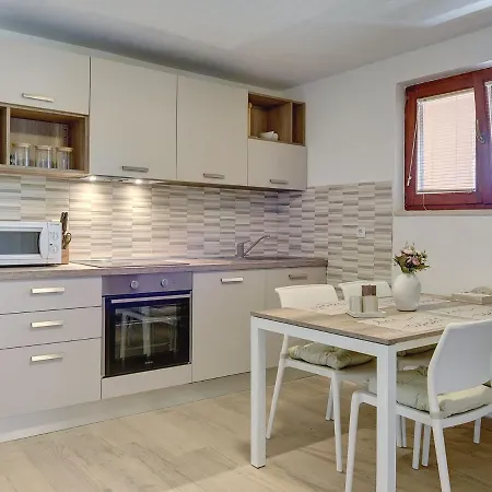 Holiday home Modern In With Pool Medulin